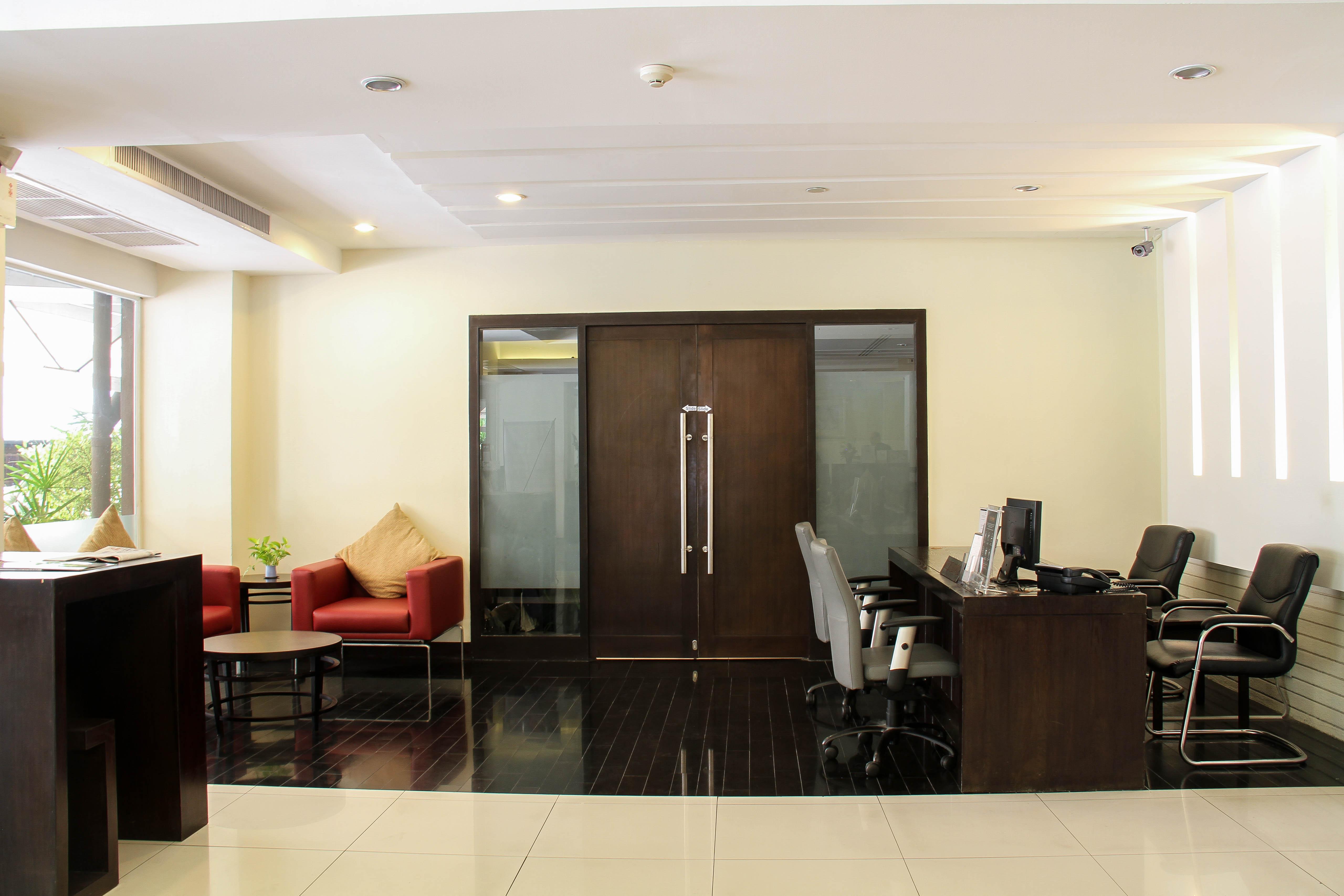 Furamaxclusive Sathorn, Bangkok Hotel Exterior foto