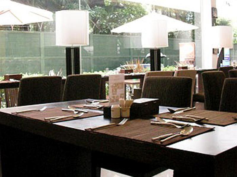 Furamaxclusive Sathorn, Bangkok Hotel Exterior foto